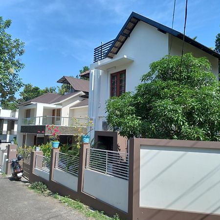 Eka Homes 3Bhdk Villa Thiruvananthapuram Bagian luar foto