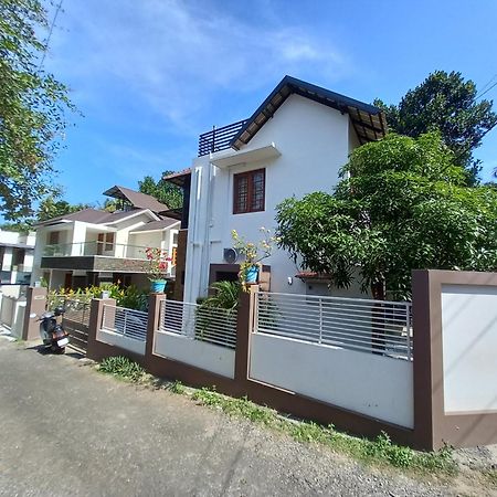 Eka Homes 3Bhdk Villa Thiruvananthapuram Bagian luar foto