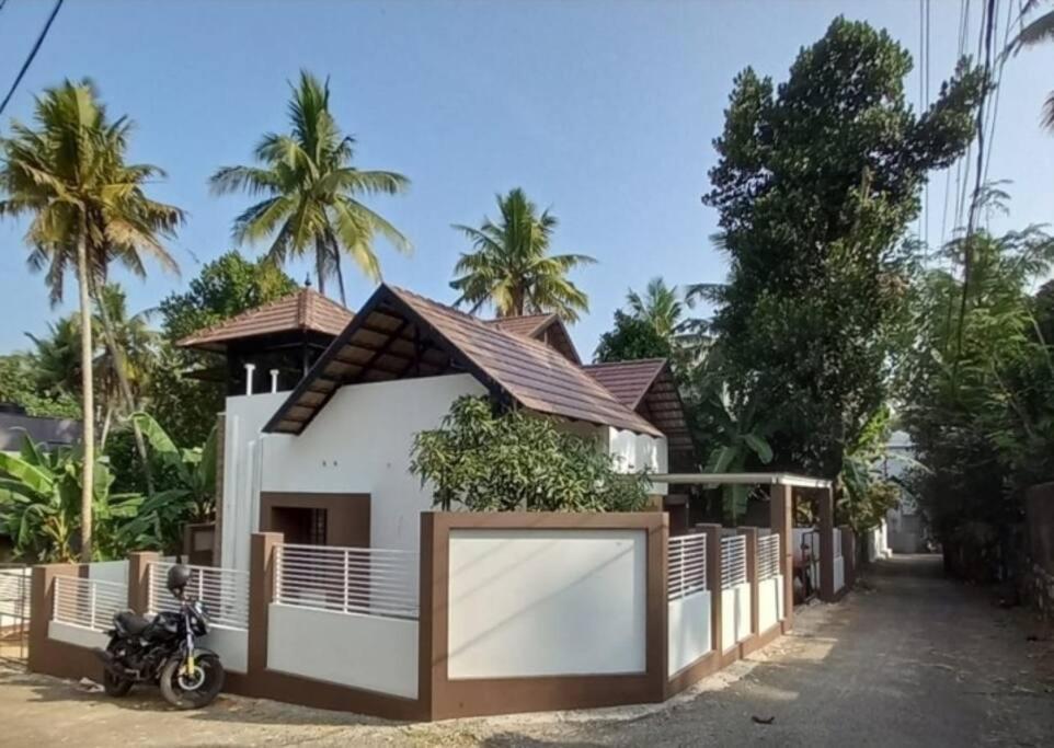 Eka Homes 3Bhdk Villa Thiruvananthapuram Bagian luar foto